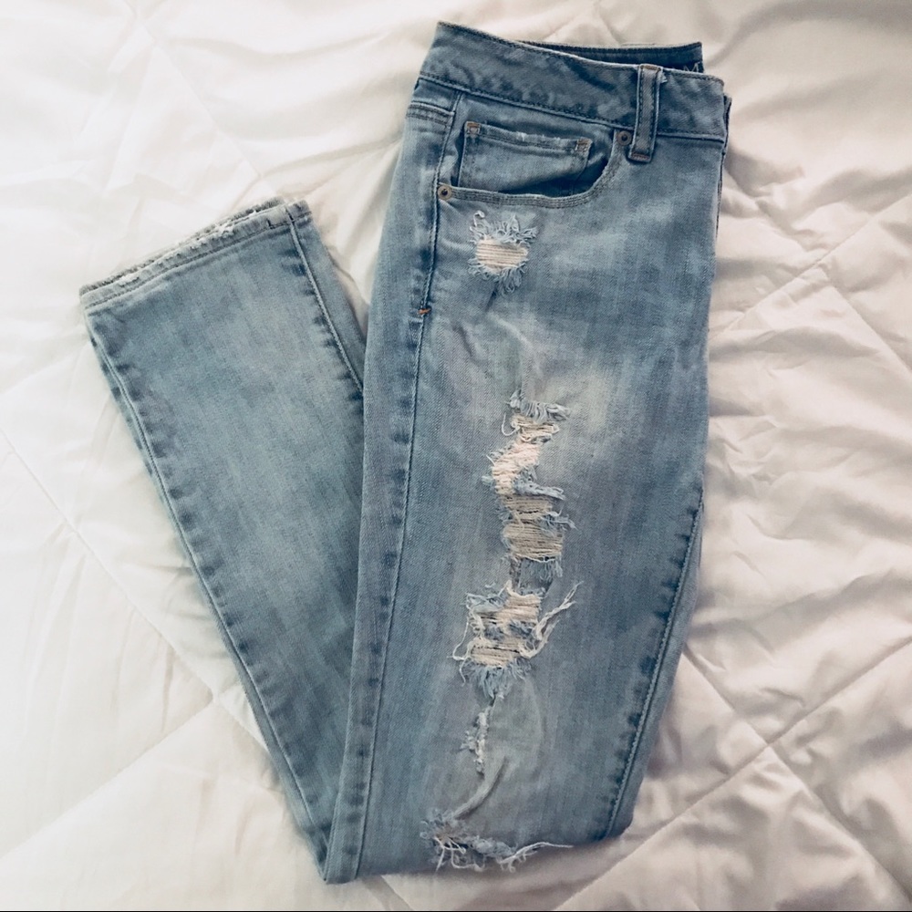 American Eagle distressed skinny jeans